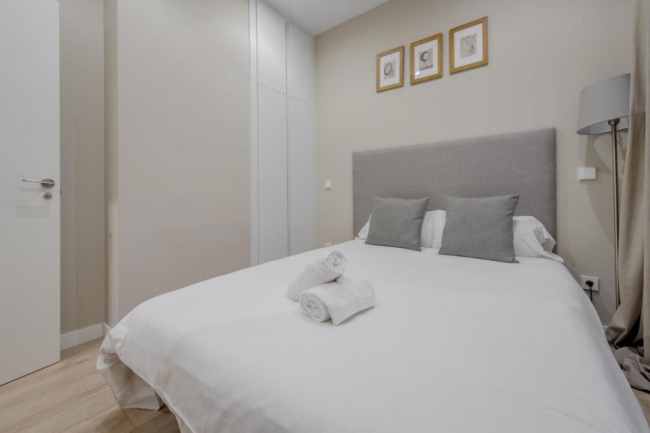 Acogedor Apt 3 Habitaciones Y Terraza En El Centro Madrid Buitenkant foto